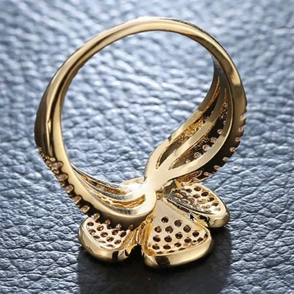 Luxe Rhinestone Flower Dainty Ring - Picture 5 of 5